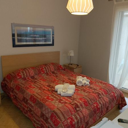 Villa Florida - Prestige Exclusive Rooms & Luxury Villas سان تيودورو المظهر الخارجي الصورة