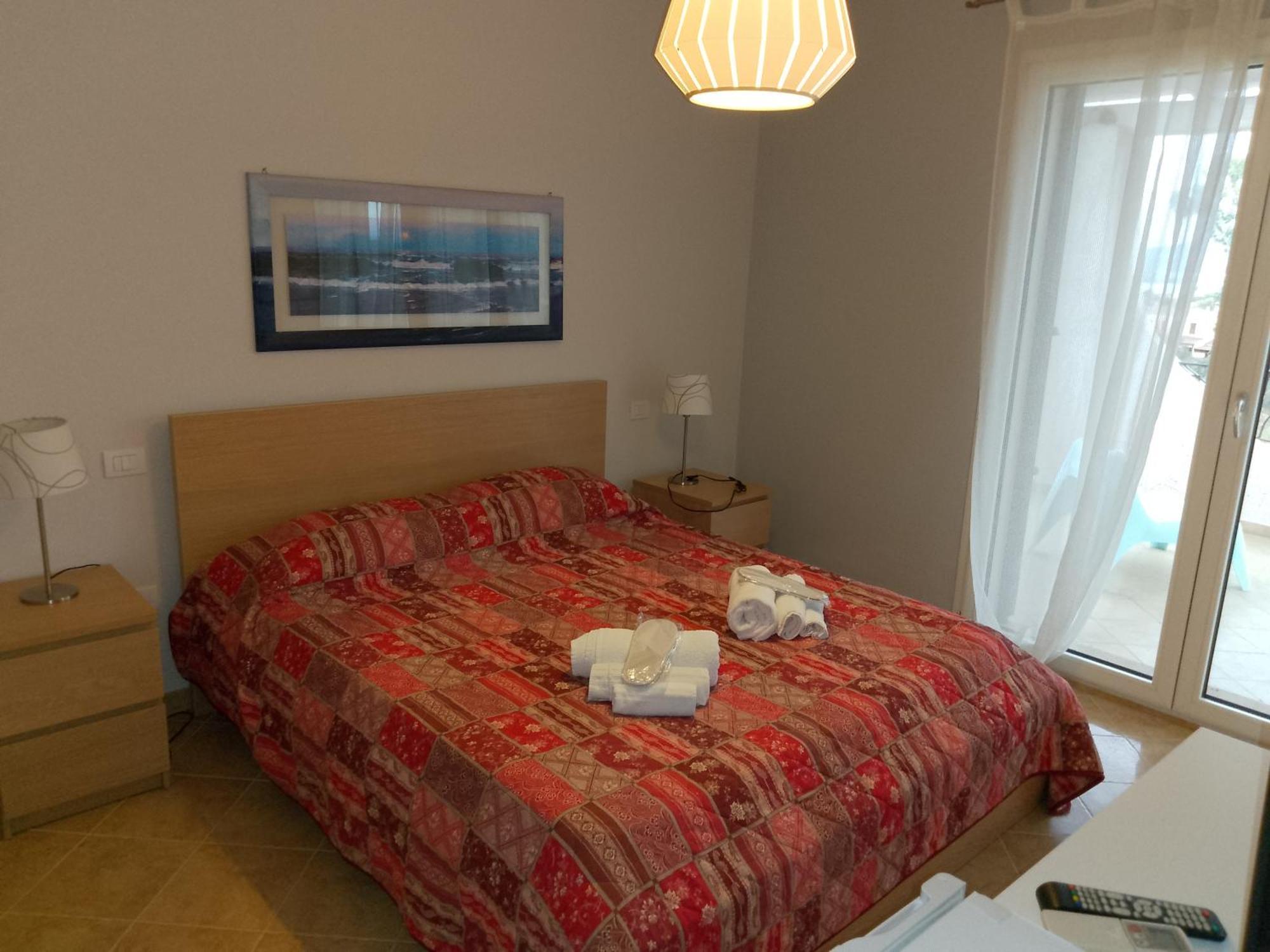 Villa Florida - Prestige Exclusive Rooms & Luxury Villas سان تيودورو المظهر الخارجي الصورة