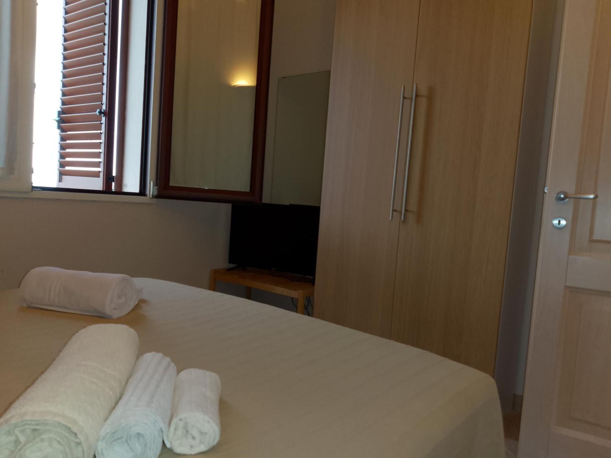 Villa Florida - Prestige Exclusive Rooms & Luxury Villas سان تيودورو المظهر الخارجي الصورة